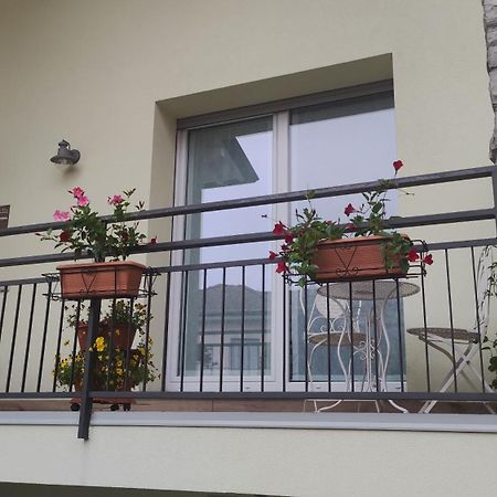 Lora Giusta Guest House Como Bagian luar foto