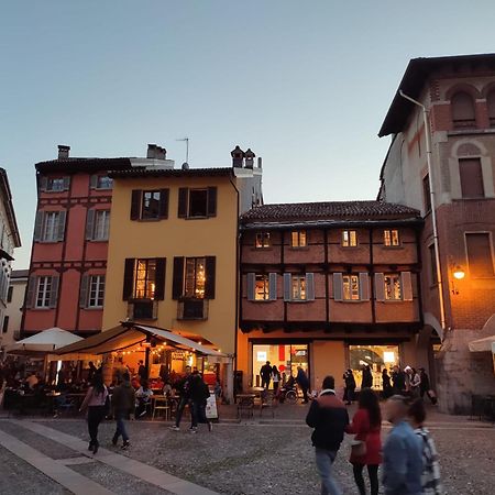 Lora Giusta Guest House Como Bagian luar foto